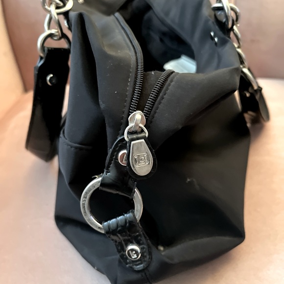Liz Claiborne Black Shoulder Purse - Picture 6 of 8